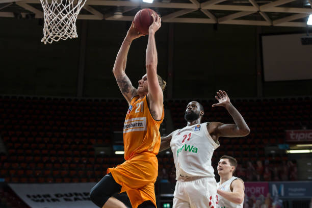 技战术的双 技战术的双