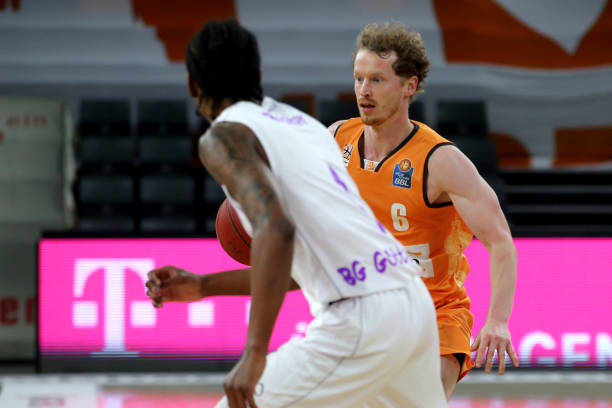 步态轻盈时 步态轻盈时