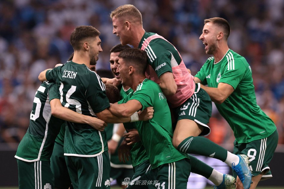 足在大赛中 足在大赛中